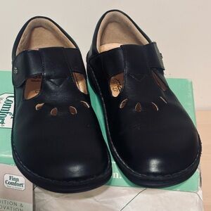 Finn Comfort Tofino Womens Black Leather Tstrap Cutout Shoes EU40 US9D Germany